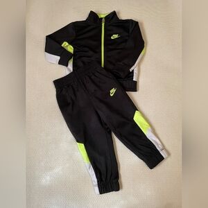 Nike boys jacket and pants 2 piece set